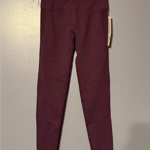 **BRXL Scrunch Butt Leggings – Size Small (NWT)**